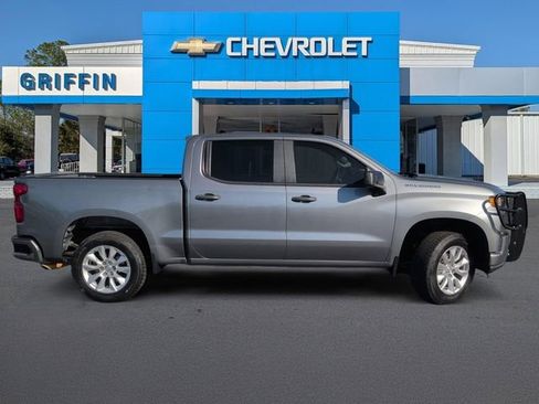 Used 2021 Chevrolet Silverado 1500 Custom RWD image 3