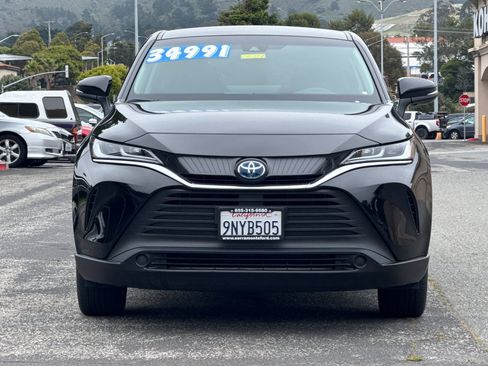 Used 2024 Toyota Venza LE AWD/4WD image 12