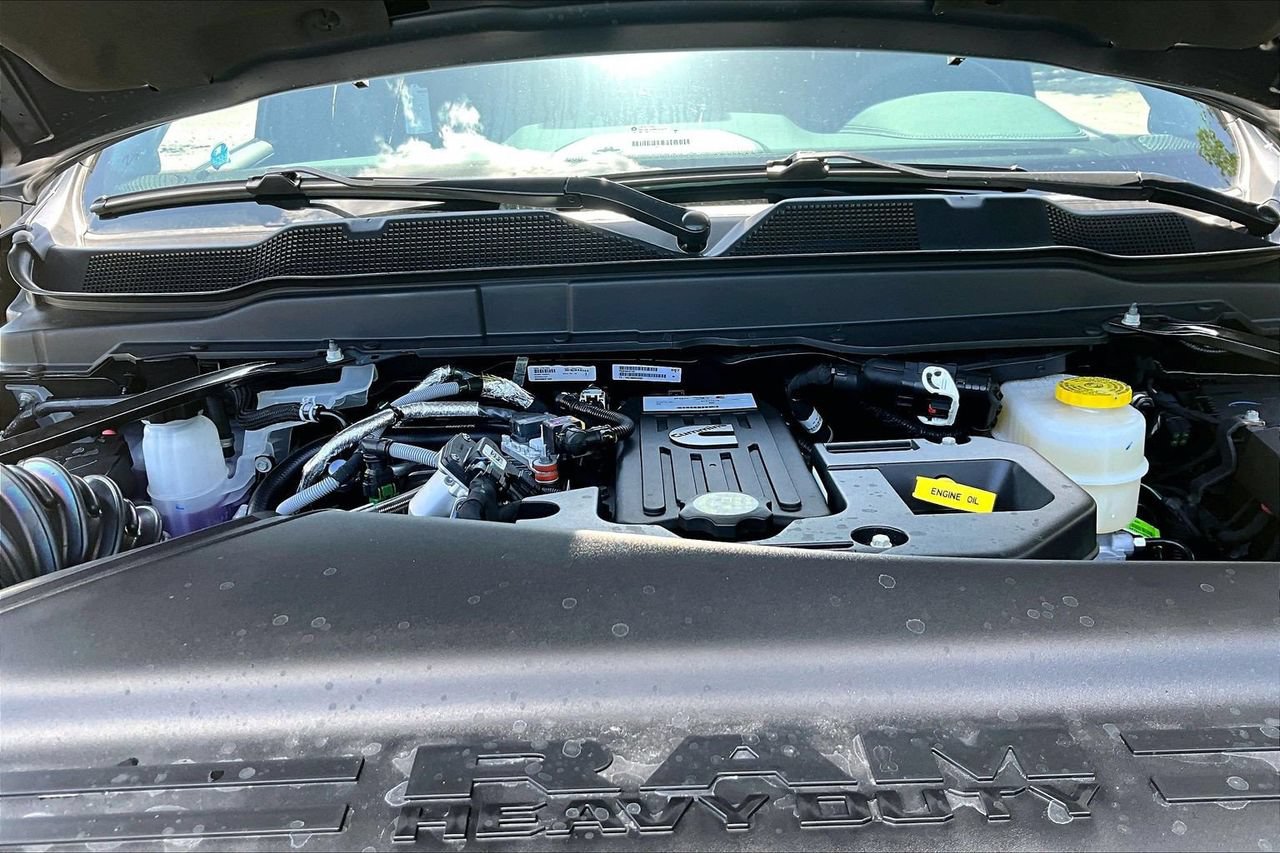 New 2026 RAM 3500 Laramie AWD/4WD image 35