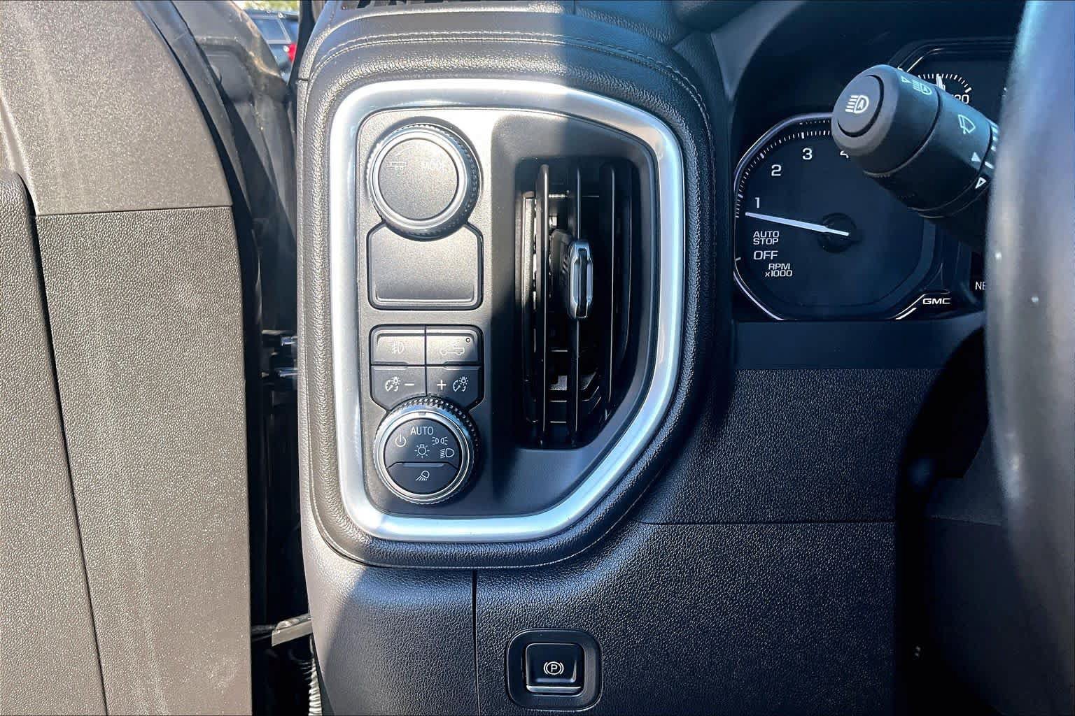 Used 2022 GMC Sierra 1500 SLT RWD image 36