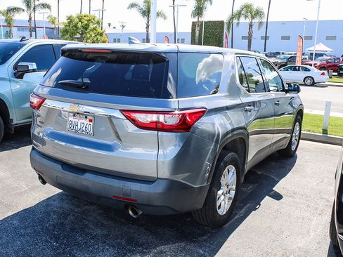 Used 2021 Chevrolet Traverse LS image 10