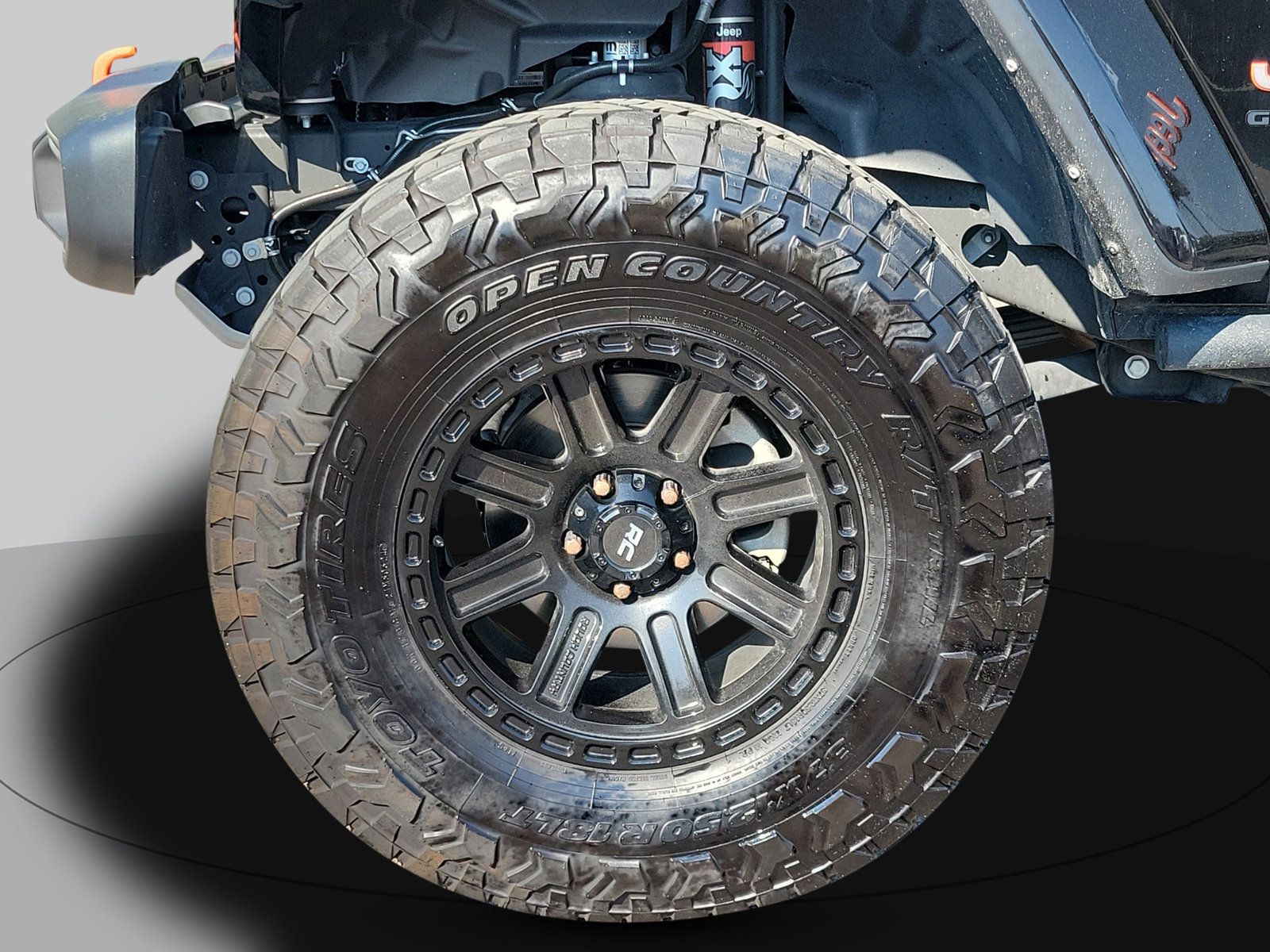 Used 2023 Jeep Gladiator Mojave w/ Cold Weather Group AWD/4WD image 9