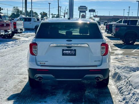 Certified 2024 Ford Explorer Limited image 4