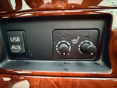 Used 2013 Toyota Highlander Limited image 27