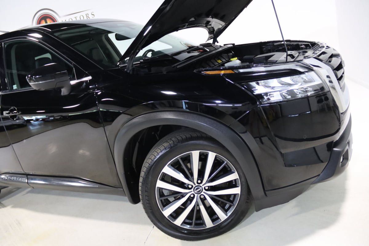 Used 2022 Nissan Pathfinder Platinum AWD/4WD image 70