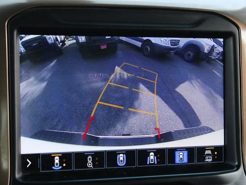 Used 2020 Chevrolet Silverado 3500 High Country w/ Z71 Off-Road Package image 36