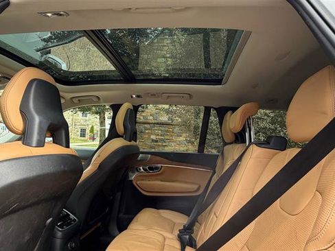 Used 2016 Volvo XC90 T8 Inscription w/ Vision Package image 38