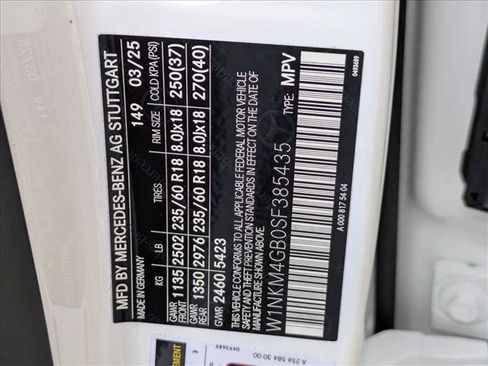 Used 2025 Mercedes-Benz GLC 300 image 27