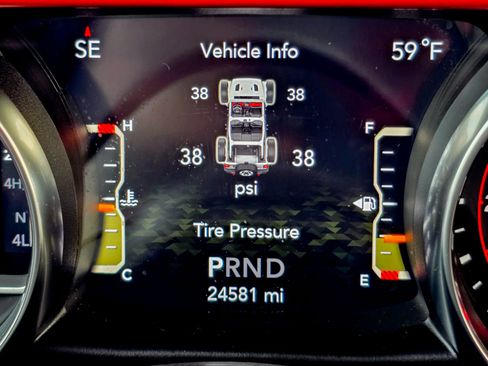 Used 2022 Jeep Wrangler Rubicon w/ Safety Group image 20