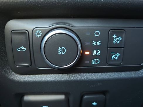 Used 2021 Ford F150 Platinum w/ FX4 Off-Road Package image 24