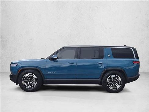 Used 2024 Rivian R1S Adventure AWD/4WD image 9