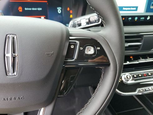 New 2026 Lincoln Corsair Premiere FWD image 25