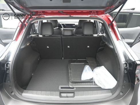 New 2026 Nissan Kicks SR w/ SR Premium Package FWD image 17