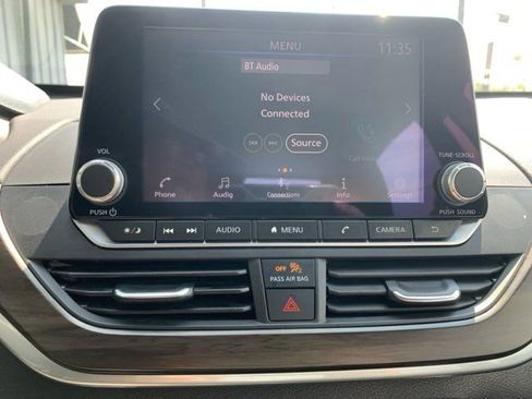 Used 2023 Nissan Altima 2.5 SV FWD image 29