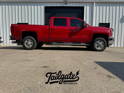 Used 2015 Chevrolet Silverado 2500 LT w/ LT Fleet Convenience Package AWD/4WD image 1