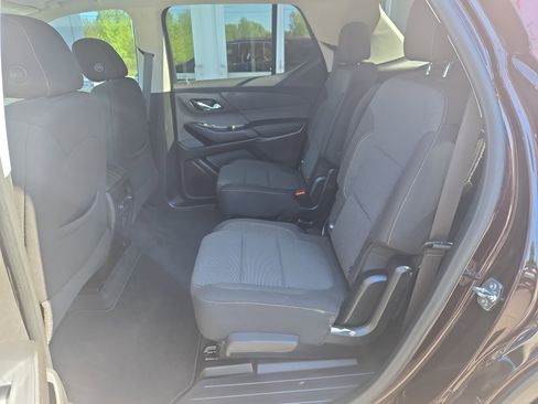 Used 2021 Chevrolet Traverse LT AWD/4WD image 11