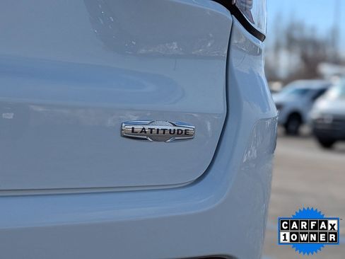 Used 2024 Jeep Compass Latitude image 12