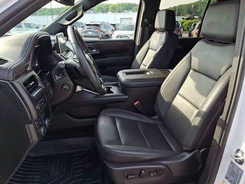 Used 2024 Chevrolet Tahoe LT w/ Luxury Package AWD/4WD image 14