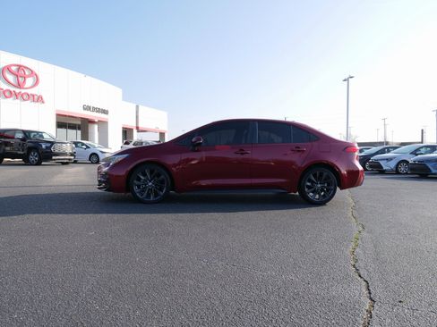 Used 2023 Toyota Corolla SE w/ SE Premium Package image 6