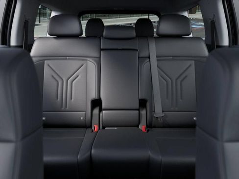 New 2026 Hyundai Santa Fe XRT AWD/4WD image 12