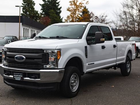 Used 2017 Ford F350 XL w/ Power Equipment Group image 4