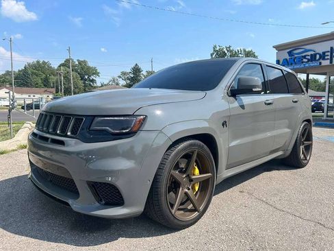 Used 2019 Jeep Grand Cherokee Trackhawk AWD/4WD image 1