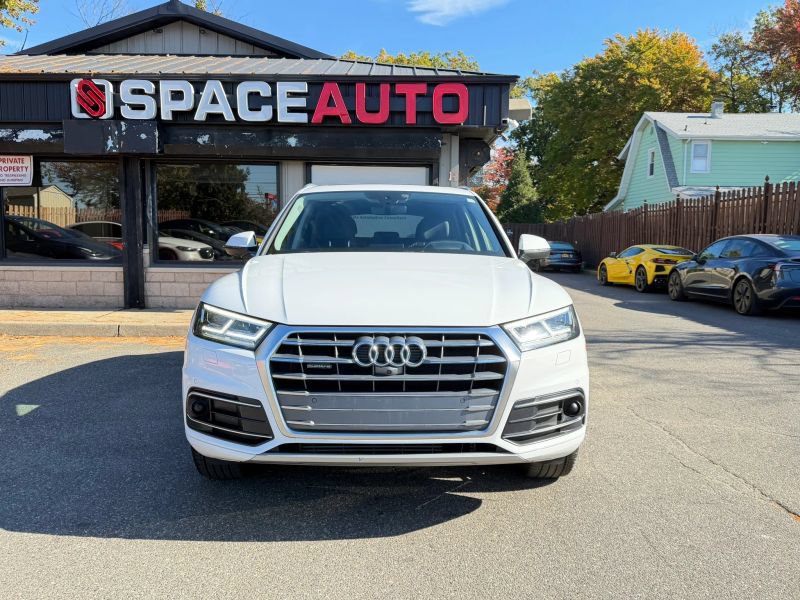 Used 2019 Audi Q5 Prestige AWD/4WD image 2