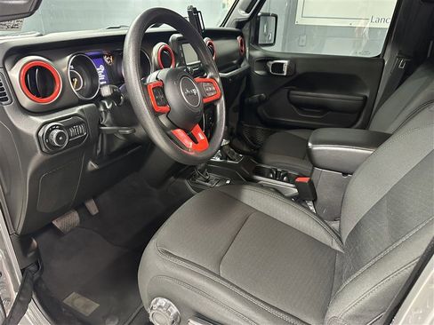 Used 2021 Jeep Wrangler Unlimited Sport image 2