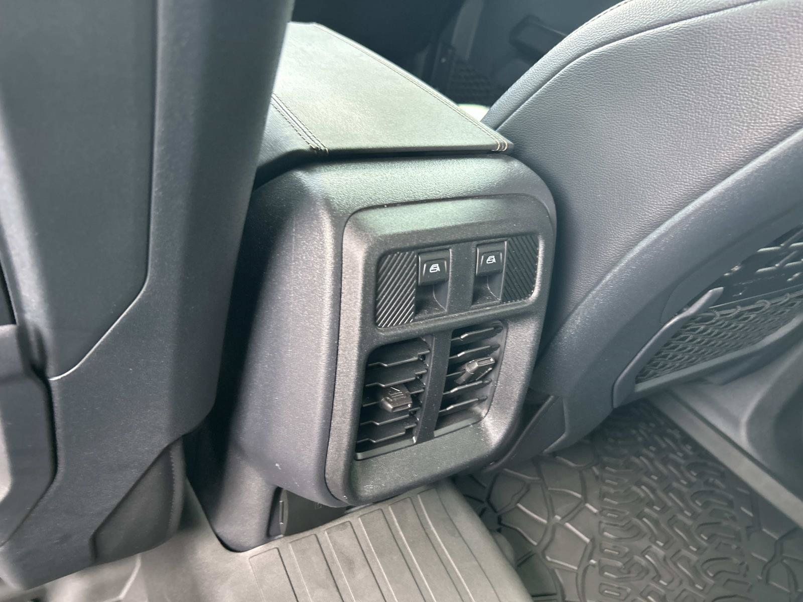 Used 2025 Ford Bronco Badlands AWD/4WD image 25