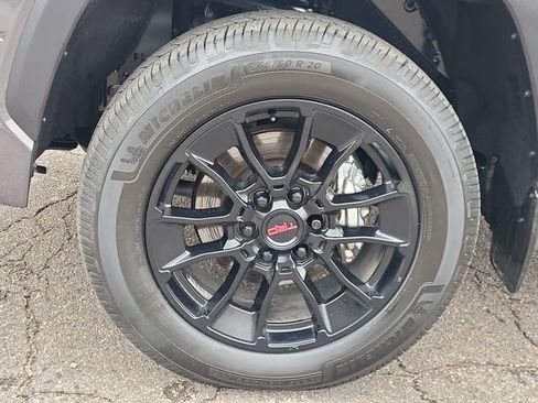 Used 2024 Toyota Tundra Limited w/ TRD Off-Road Package AWD/4WD image 10