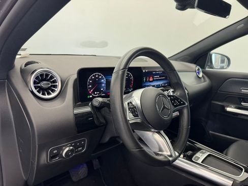 Used 2025 Mercedes-Benz GLA 250 image 34