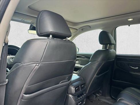 Used 2023 Honda Pilot Touring image 20