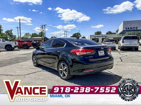 Used 2017 Kia Forte EX FWD image 5