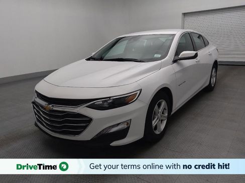 Used 2024 Chevrolet Malibu LT image 1