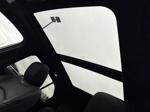 Certified 2025 Cadillac XT4 Premium Luxury w/ Technology Package image 37