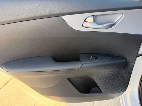 Used 2024 Kia Forte LXS FWD image 11