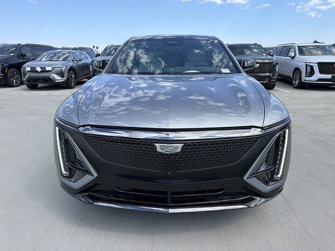 Used 2024 Cadillac Lyriq Sport RWD image 1