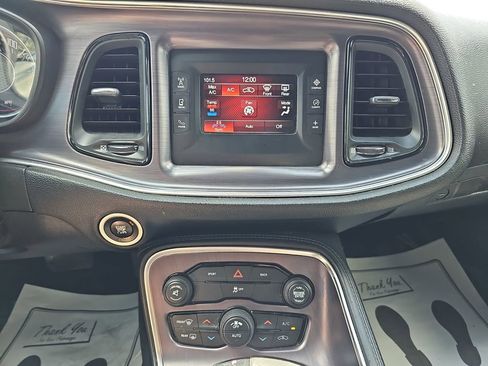 Used 2016 Dodge Challenger R/T RWD image 27