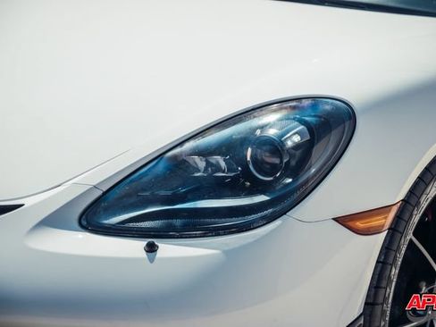 Used 2018 Porsche 718 Cayman GTS RWD image 51