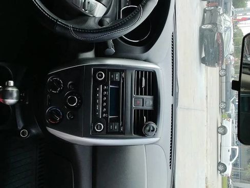 Used 2017 Nissan Versa SV image 12