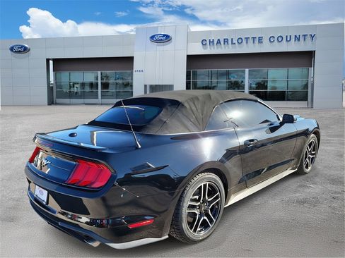 Used 2020 Ford Mustang Premium image 4