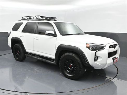 Certified 2022 Toyota 4Runner SR5 Premium w/ Moonroof Package RWD image 2