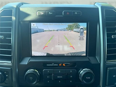 Used 2018 Ford F150 XLT w/ Equipment Group 302A Luxury AWD/4WD image 21
