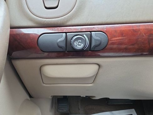 Used 2007 Chevrolet Malibu LT w/ Front Seating Package FWD image 8