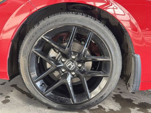 Used 2024 Honda Civic Sport image 9