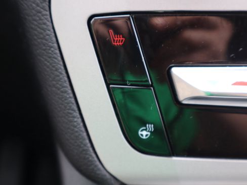 Used 2023 Ford Explorer XLT w/ Equipment Group 202A image 25