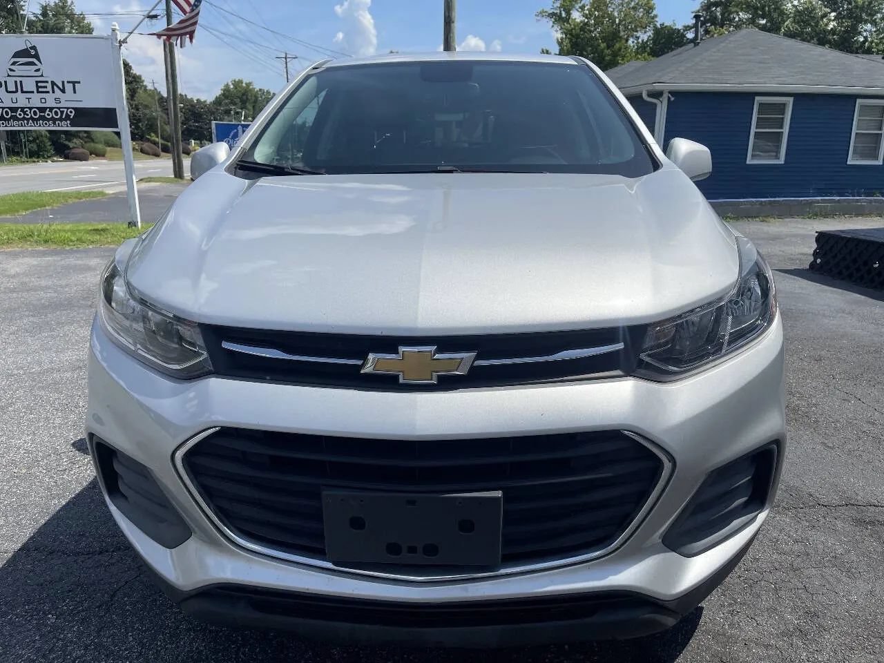 Used 2021 Chevrolet Trax LS w/ Tint and Cruise Package FWD image 2