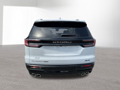 New 2026 GMC Acadia Denali Ultimate AWD/4WD image 4