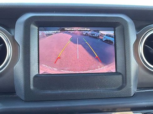 Used 2019 Jeep Wrangler Unlimited Rubicon w/ Cold Weather Group image 34