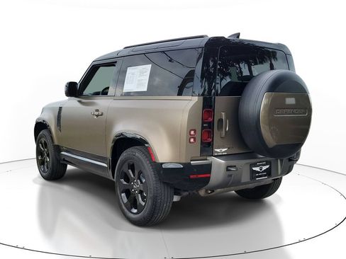Used 2021 Land Rover Defender 90 X-Dynamic S AWD/4WD image 6